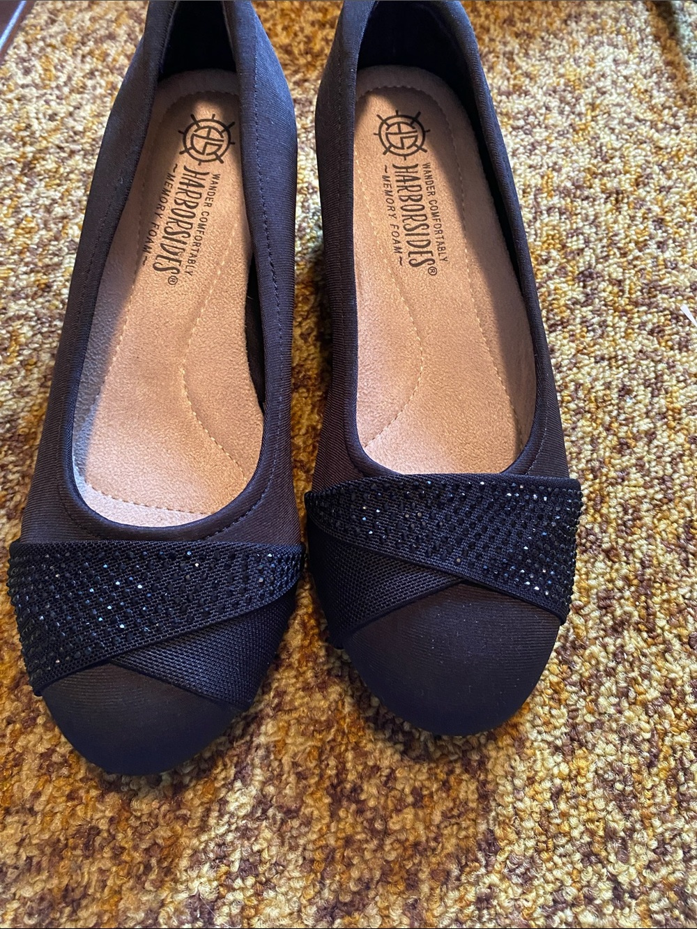 BareTraps Black Womens Slip-On Ballet Flats with Sparkle Cross Strap